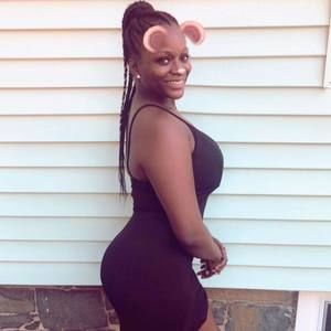 Meet your Posher, Vanessa